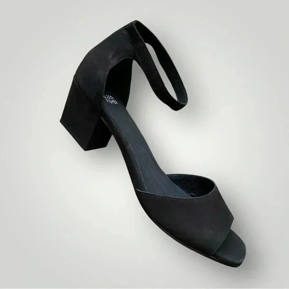 EILEEN FISHER Viva Ankle Strap Sandal Nubuk Black Sz 9.5 - Picture 5 of 7